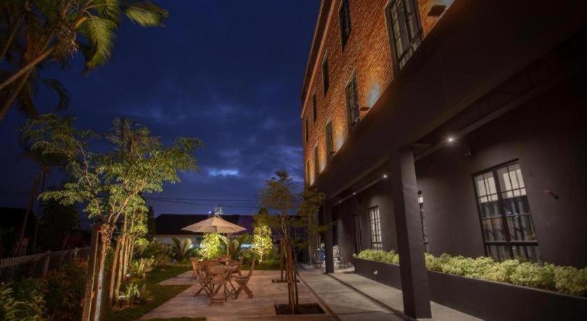 Atelier Hotel ג'והור בהרו מראה חיצוני תמונה